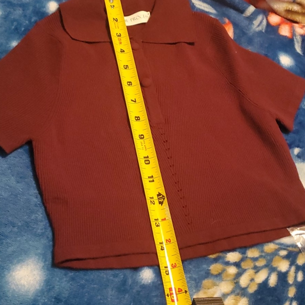 Collard Crop Top - Picture 6 of 6